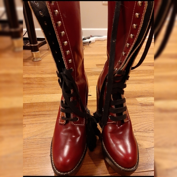 Chloe Platform Boots - Picture 3 of 11